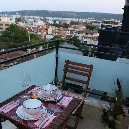 Daire Panoramic Sea-port View Varna